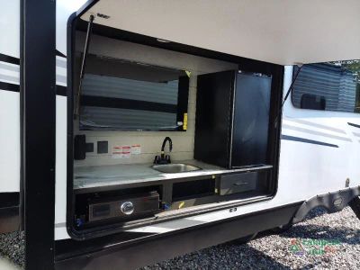 2026 Venture RV SportTrek Touring Edition — photo 19 view