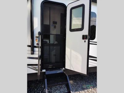 2026 Venture RV SportTrek Touring Edition — photo 22 view