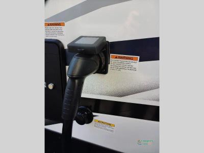 2026 Venture RV SportTrek Touring Edition — photo 15 view