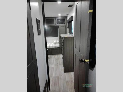 2026 Venture RV SportTrek Touring Edition — photo 50 view