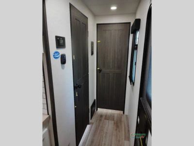 2026 Venture RV SportTrek Touring Edition — photo 44 view
