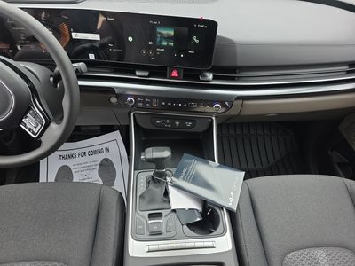 2026 Kia Carnival — photo 13 view