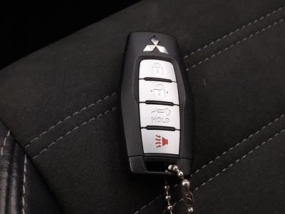 2024 Mitsubishi Outlander - Photo 15