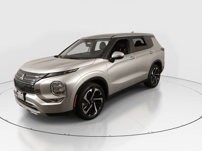 2024 Mitsubishi Outlander - Photo 3