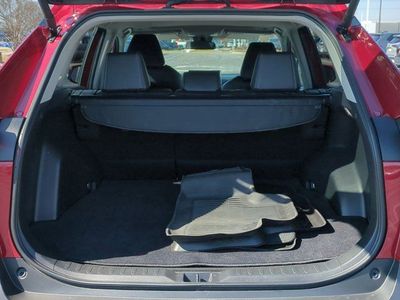 2025 Toyota RAV4 - Photo 16