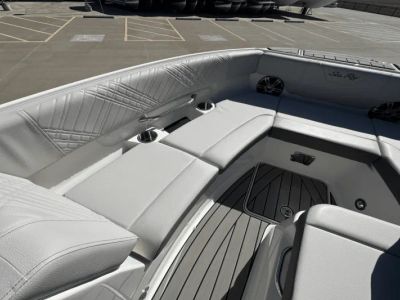 2025 Sea Ray 6.2L DTS BR4 - Photo 16