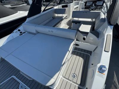 2025 Sea Ray 6.2L DTS BR4 - Photo 7