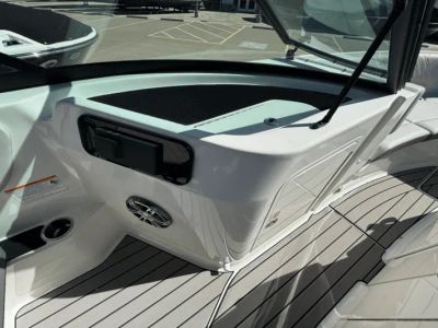 2025 Sea Ray 6.2L DTS BR4 - Photo 13