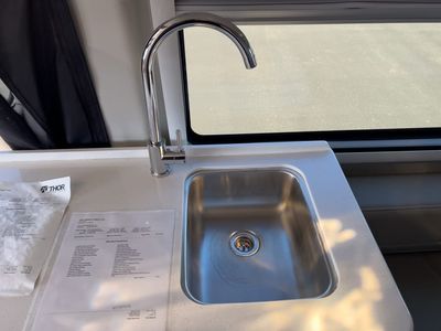 2026 Thor Motor Coach SANCTUARY - Photo 11