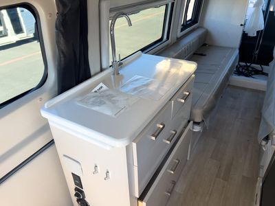 2026 Thor Motor Coach SANCTUARY - Photo 10