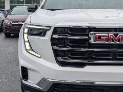 2025 GMC Acadia — photo 9 view