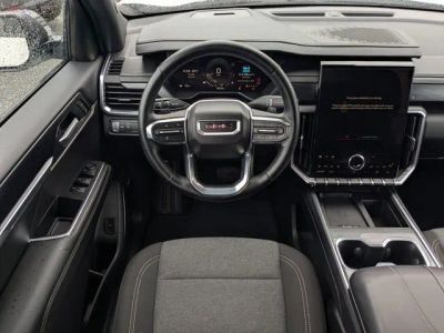 2025 GMC Acadia — photo 16 view