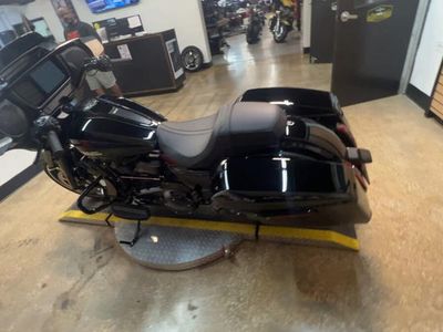 2025 Harley-Davidson FLHX - Street Glide — photo 9 view
