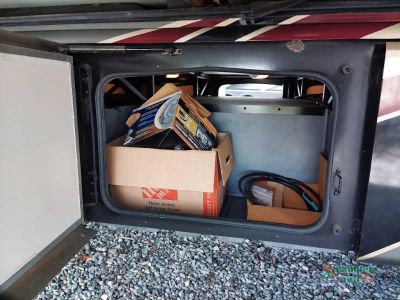 2018 Fleetwood RV Storm — photo 23 view