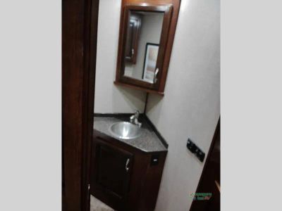 2018 Fleetwood RV Storm — photo 47 view