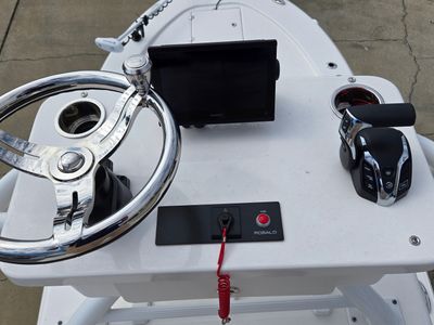 2026 Robalo 246 Cayman SD - Photo 6
