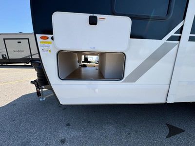 2026 Winnebago Thrive - Photo 10