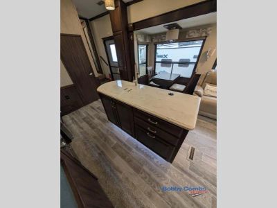 2018 Forest River RV Cardinal Luxury - Photo 15