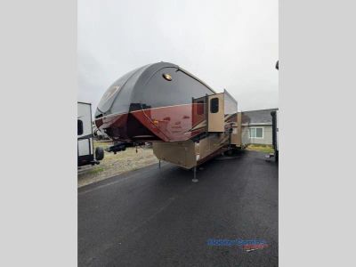 2018 Forest River RV Cardinal Luxury - Photo 4
