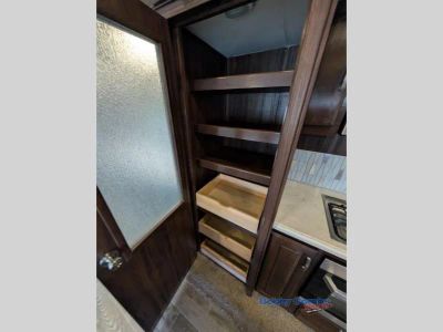 2018 Forest River RV Cardinal Luxury - Photo 13
