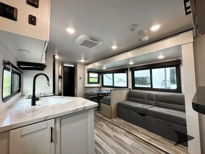 2026 Jayco Jay Flight SLX - Photo 6