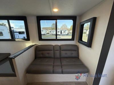 2026 Shasta RVs i-5 Edition — photo 10 view