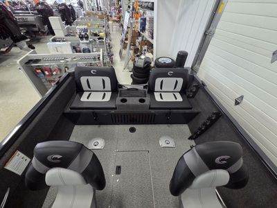 2025 Crestliner 1650 Kodiak WT — engine compartment view
