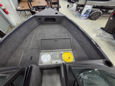 2025 Crestliner 1650 Kodiak WT — photo 18 view
