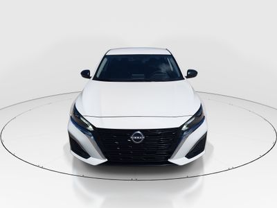 2025 Nissan Altima - Photo 2