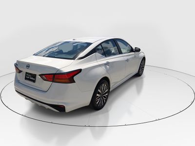 2025 Nissan Altima - Photo 7