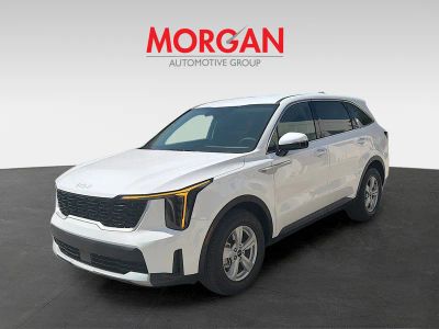 2025 Kia Sorento — rear three-quarter view