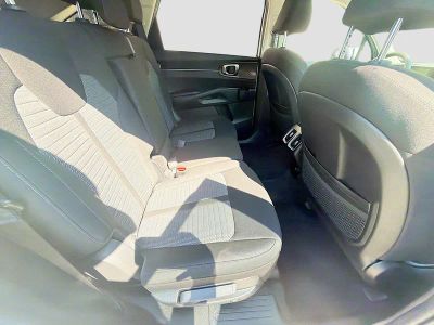 2025 Kia Sorento — photo 26 view