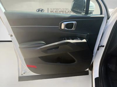 2025 Kia Sorento — photo 17 view