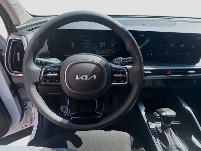 2025 Kia Sorento — photo 8 view