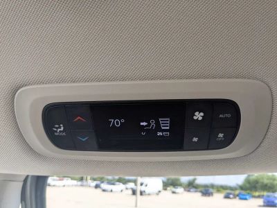 2024 Chrysler Pacifica — photo 19 view