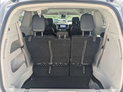 2024 Chrysler Pacifica — photo 15 view