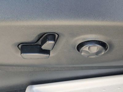 2024 Chrysler Pacifica — photo 25 view