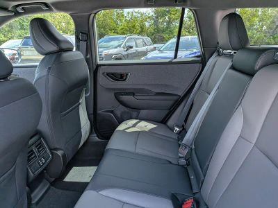 2026 Subaru Outback — photo 15 view