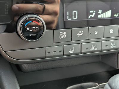 2026 Subaru Outback — photo 32 view