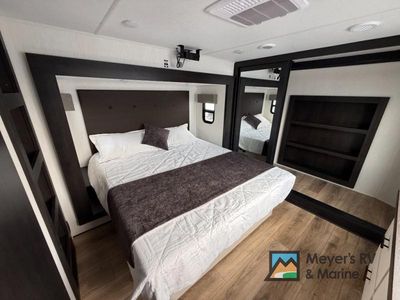 2026 Forest River RV Sabre - Photo 16