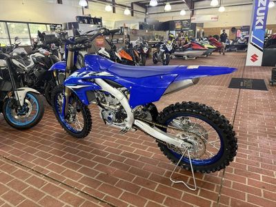 2026 Yamaha YZ250F Team Yamaha Blue — interior view