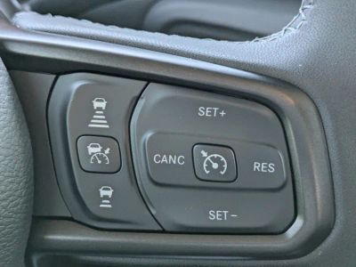 2026 Jeep Wrangler — photo 21 view