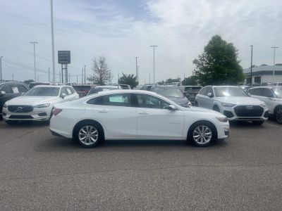 2022 Chevrolet Malibu - Photo 3