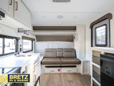 2026 Grand Design Transcend One - Photo 17