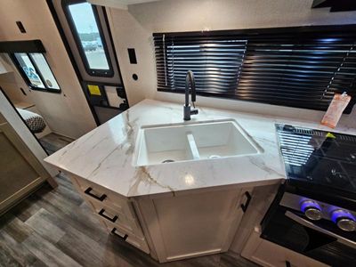 2026 Jayco Jay Flight SLX - Photo 9