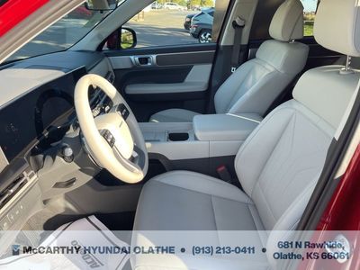 2025 Hyundai Santa Fe — photo 9 view