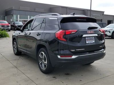 2020 GMC Terrain — detail view
