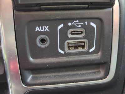 2019 Jeep Wrangler — photo 22 view