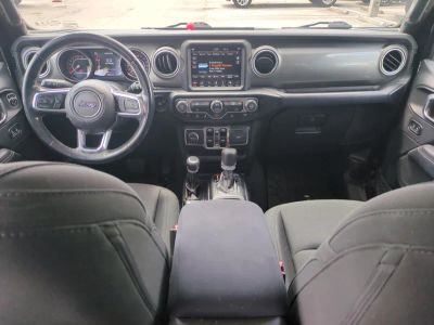 2019 Jeep Wrangler — photo 15 view