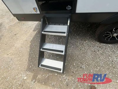 2025 Venture RV Stratus - Photo 13